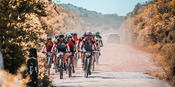 Ciclistas de Arroyito compitieron en el Rally del Pan de Azúcar