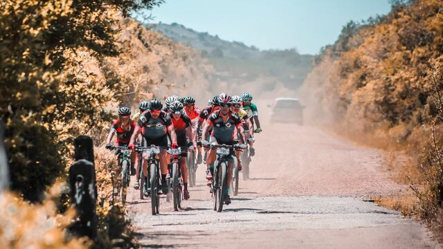 Ciclistas de Arroyito compitieron en el Rally del Pan de Azúcar