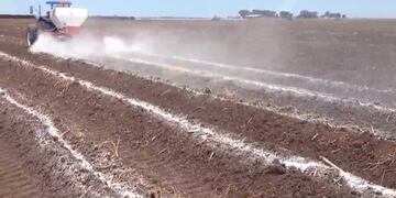 Uso de Yeso y Magnesio para cambiar el ácido de los suelos