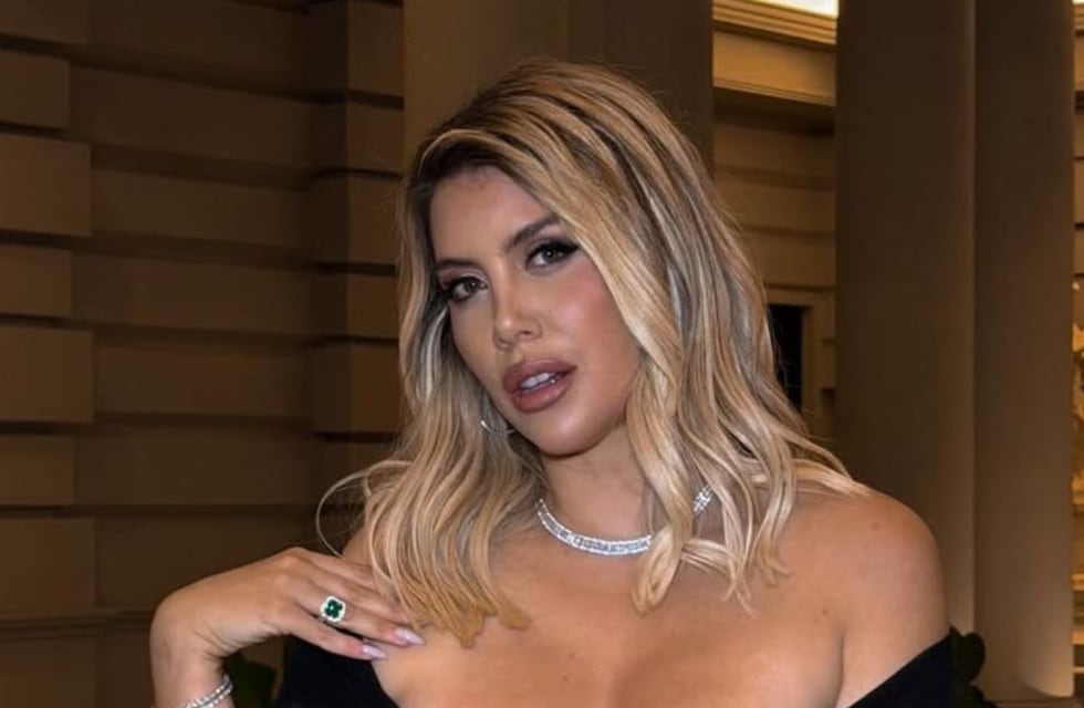 Wanda Nara apostó por el color de la temporada y dio cátedra de estilo con un look sastrero en tendencia