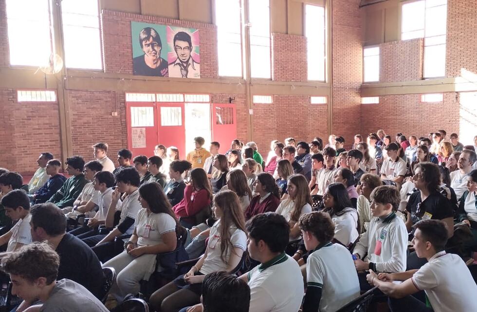 Llegan a Gualeguaychú más de 70 estudiantes para participar de la 41° Olimpíada Matemática Argentina