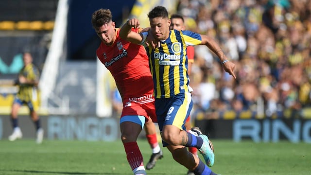 El zaguero visitante se fue al vestuario por una falta sobre Alejo Veliz.