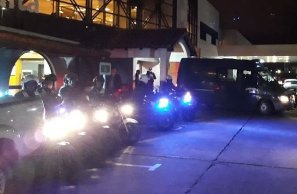 Un cabecilla narco fue detenido en el aeropuerto de El Palomar y trasladado a Salta