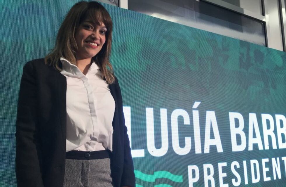 Nació el hijo de la presidenta de Banfield y una divertida batalla futbolera se desató en el Sur
