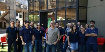 A nivel local hay algo más de 50 personas que cumplen diferentes funciones dentro de la entidad\u002E (@ATErosario)