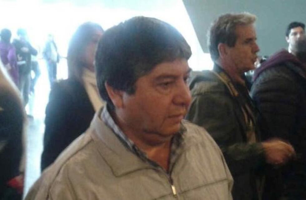 Condenan a 3 años al padre de Paola Acosta por violencia de género