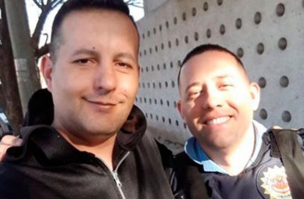 Policía héroe: le hizo RCP a un bebé y le salvó la vida