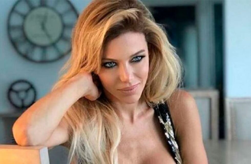 Evangelina Anderson posó en corpiño y pollera y se llevó todas las miradas en Instagram
