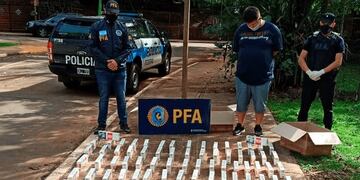 La Policía Federal incautó un cargamento de cigarrillos ilegales que iban a ser despachados por encomienda