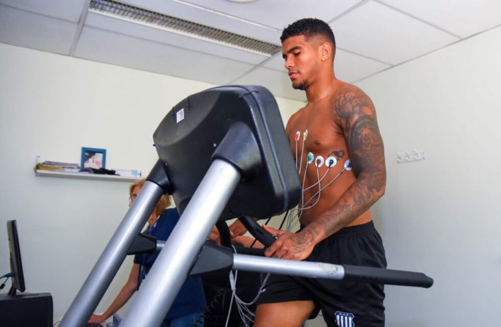 Rafael Pérez pasó la revisión médica y se suma a Talleres