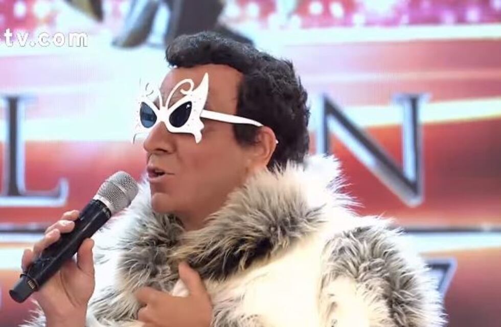 Fredy Villareal imitó a Johny Tolengo y la rompió en Showmatch