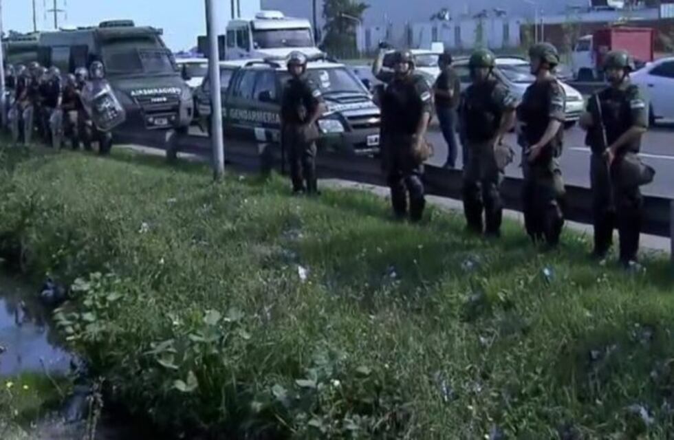 Los trabajadores de la ex Donnelley levantaron el corte de Panamericana