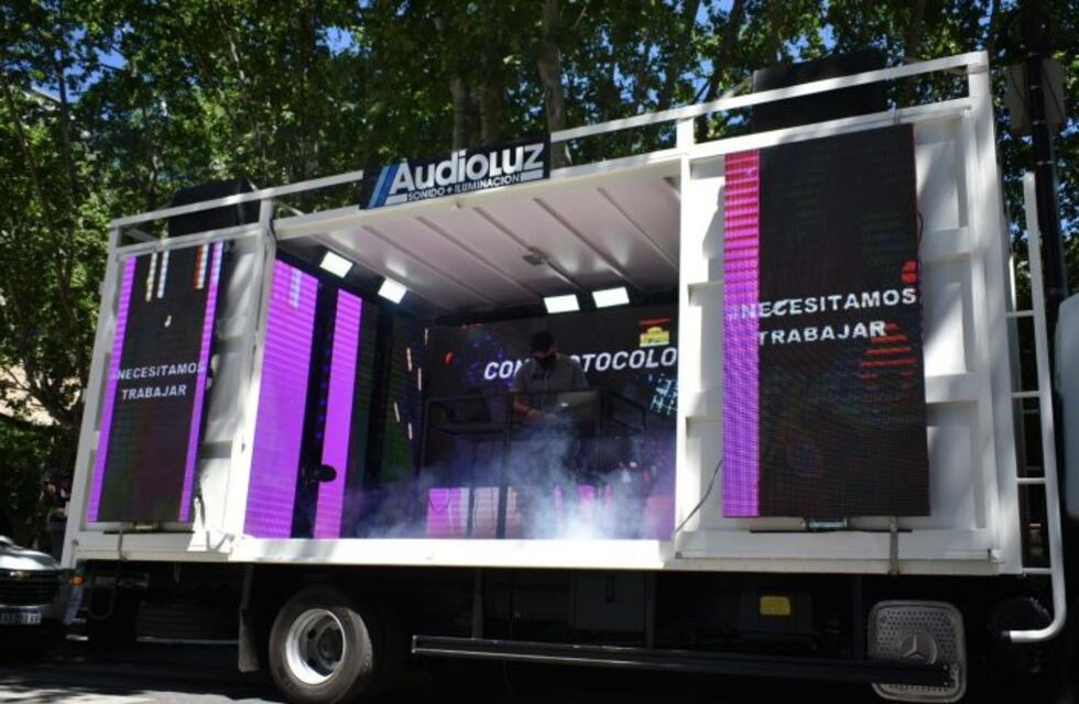 Rehabilitarán los salones de fiestas como locales gastronómicos en Rosario