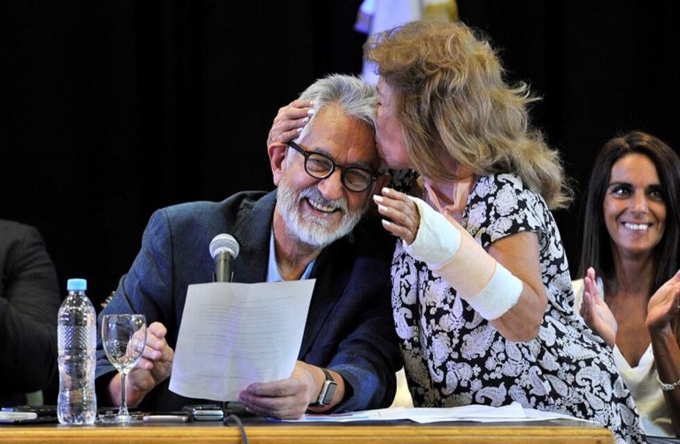 Mil empleados puntanos pasarán a planta permanente y más de dos mil serán recategorizados