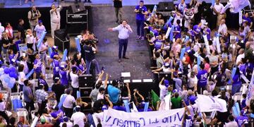 Jofré estuvo acompañado de candidatas y candidatos a concejales de la ciudad de los distintos sublemas