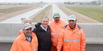 Juan Schiaretti inauguró un nuevo tramo de la avenida Circunvalación y se refirió a varios temas\u002E (Twitter Juan Schiaretti)