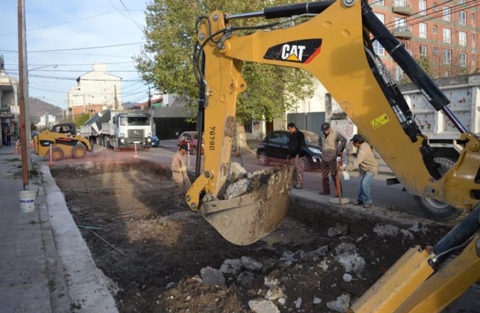 Nuevas obras en calle España interrumpen el tránsito