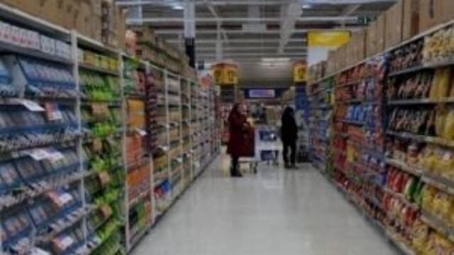 Los supermercados cerraru00e1n el au00f1o con aumentos interanuales del 40%.