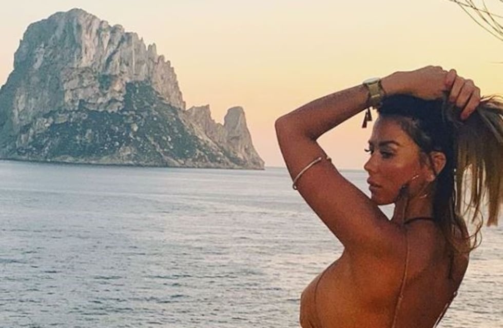 La foto de Karina Jelinek con una diminuta bikini que hizo arder Instagram