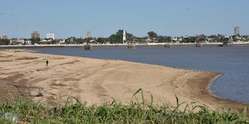 Intentó cruzar la Setúbal, quedó varado y lo detuvieron (LT10)