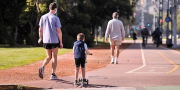 Los chicos salieron a las calles de Buenos Aires en el primer día de permisos (Fotos: Clarín)