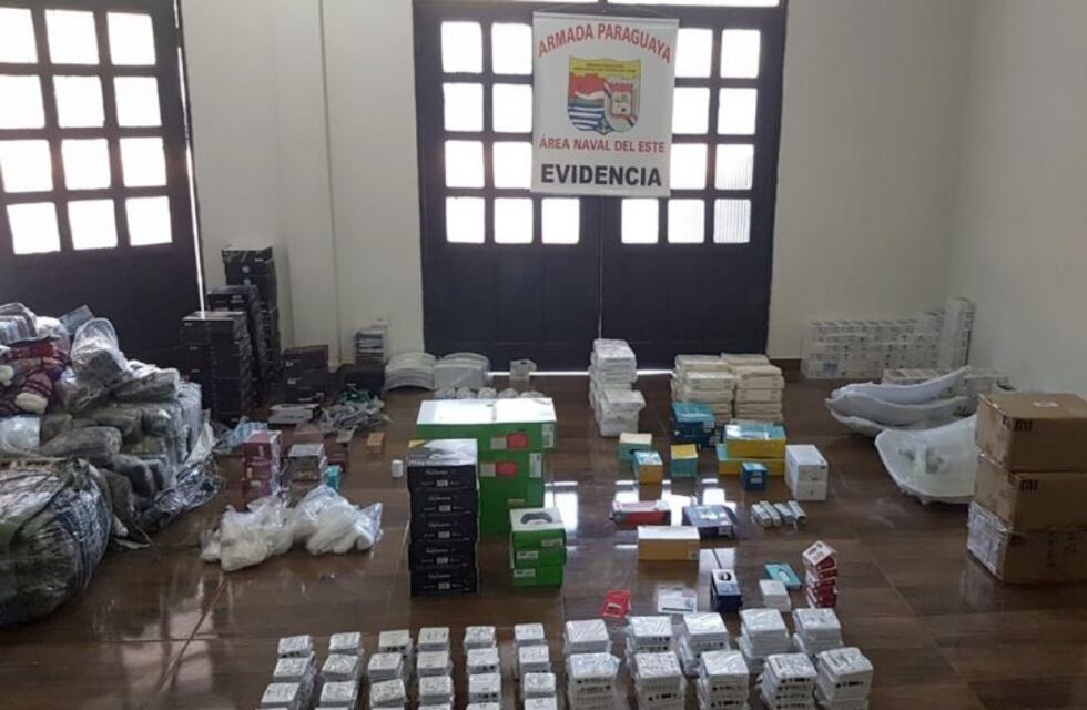 La Armada Paraguaya impidió el paso de dos cargas con contrabando