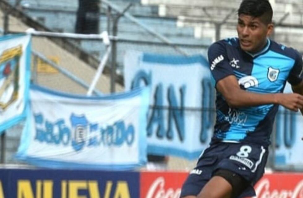 Guaraní reforzó el medio campo con el jujeño Poclaba y el jueves inicia la pretemporada