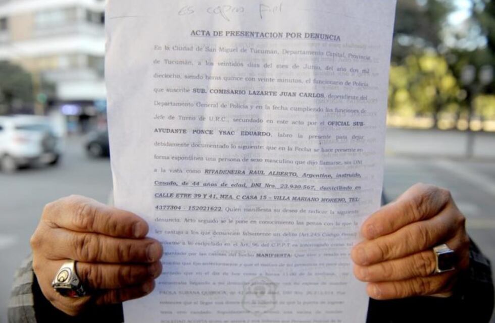 Un vecino de Villa Mariano Moreno asegura que la Policía le robó dinero