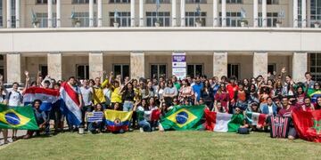 La UNC dio la bienvenida a estudiantes extranjeros\u002E