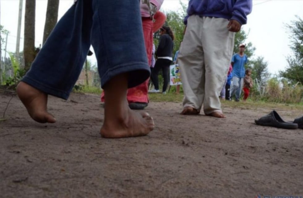 Escuela solicita ayuda para que los chicos puedan tener celulares y seguir las clases en forma virtual