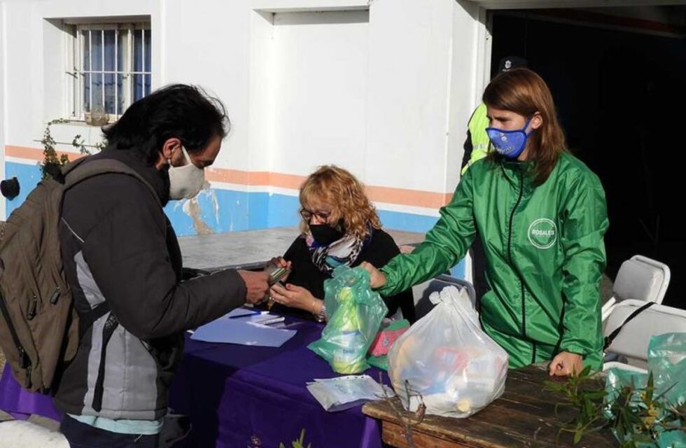 Entrega de mercadería del Programa Alimentario Municipal