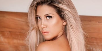 Wanda Nara compartió el backstage de su infartante desnudo en la cama