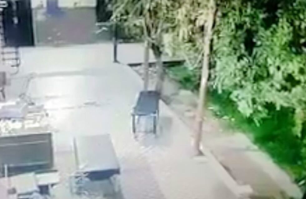 ¿Truco o realidad? Se hizo viral un fantasmal video grabado en el Hospital Provincial