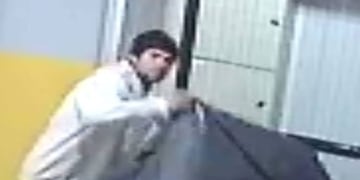 Joven filmado tras querer robar moto