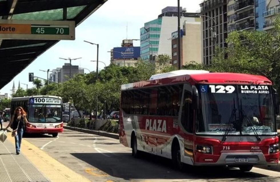 Desde hoy, cambian de recorrido 14 líneas de colectivo y la circulación de cuatro avenidas