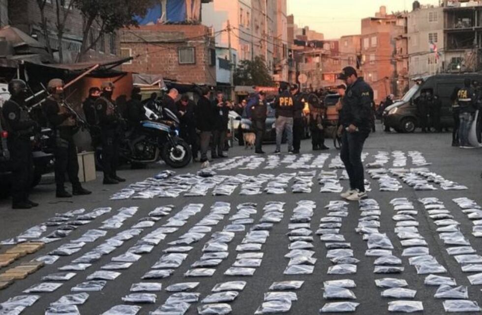 Villa 1-11-14: secuestraron más de cien kilos de marihuana y tres mil dosis de paco