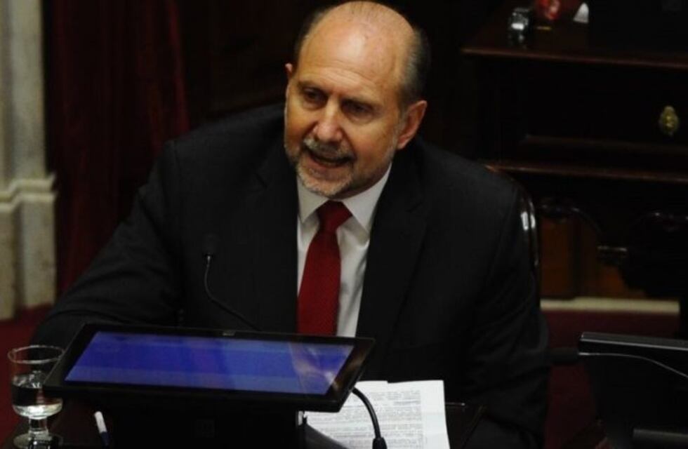 Perotti insiste con su proyecto alternativo por el aborto: "Hay que crear un puente entre ambas posturas"