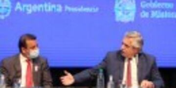 El gobernador de Misiones junto al presidente Alberto Fernández en su visita a Misiones de este viernes\u002E