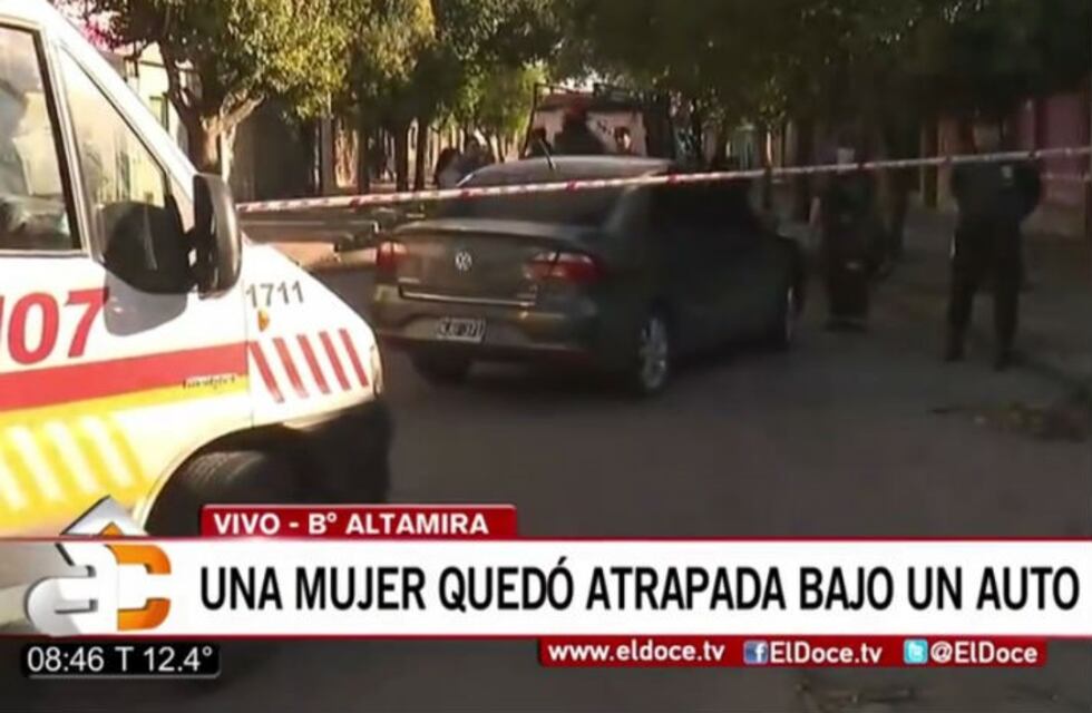 Fue atropellada y quedó atrapada bajo un auto en barrio Altamira