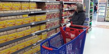 Compras en supermercados (Archivo Los Andes)