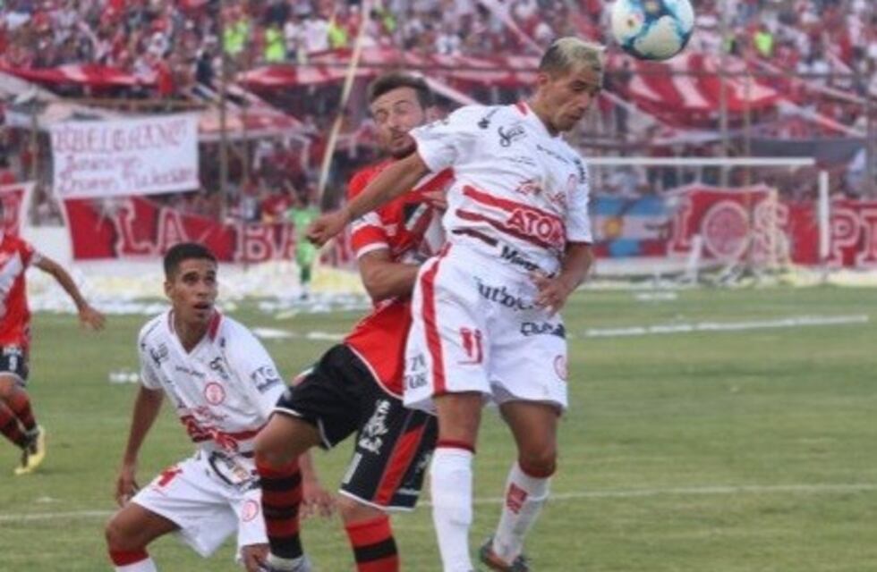 Maipú y Huracán (LH) se enfrentan por el Federal A