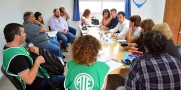 Municipales de Viedma aún no respondieron a la oferta por aumento salarial