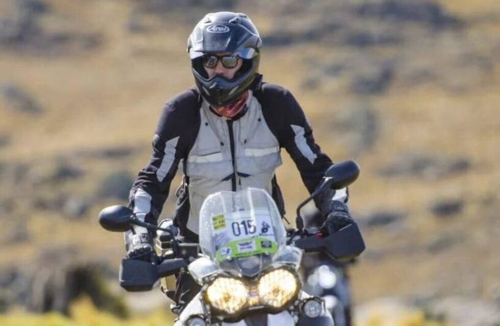 Un rosarino recorrerá en moto el lago congelado más grande de la Siberia