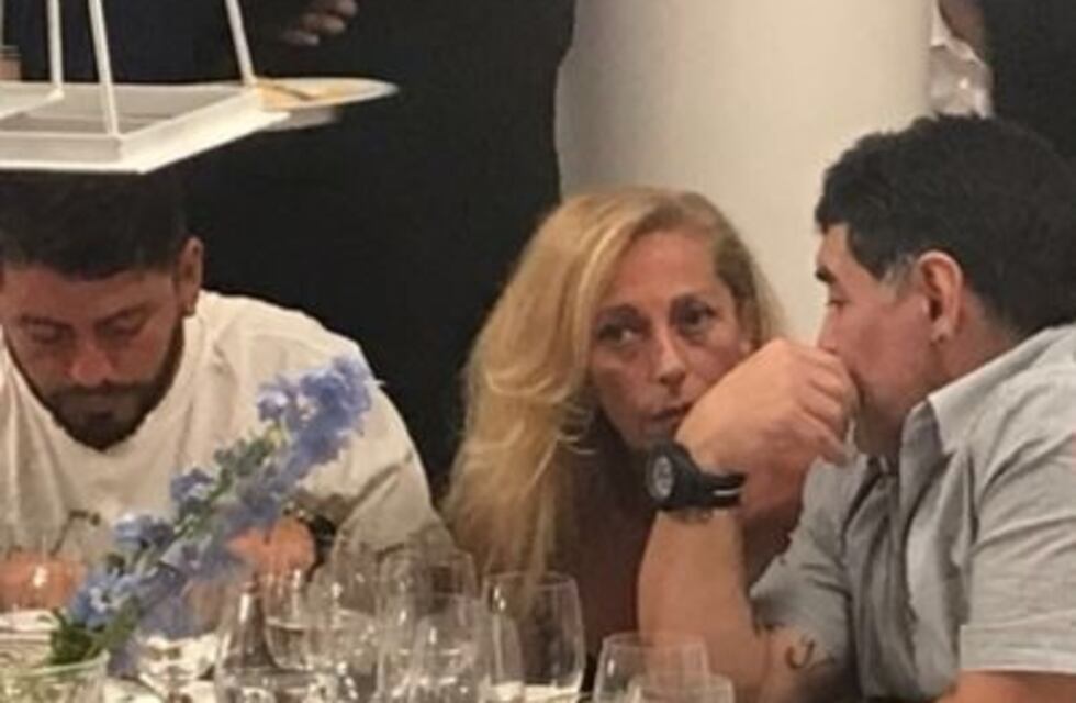 Maradona se reencontró con la madre de Diego Jr. después de 30 años