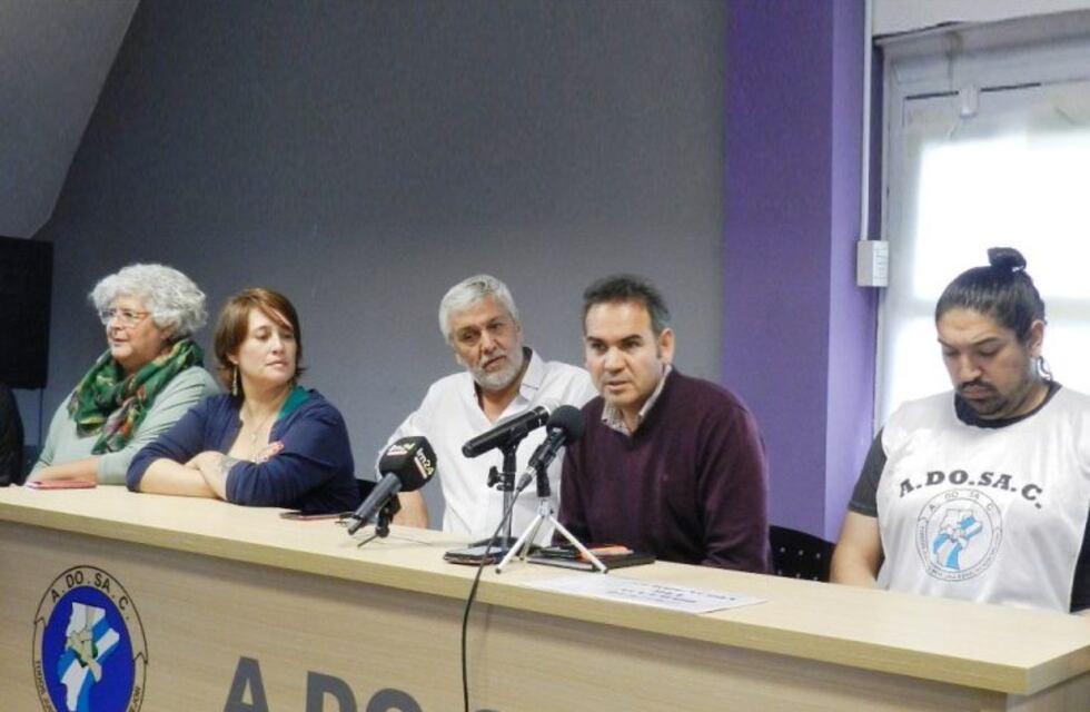 Docentes agremiados a la ADOSAC esperan Paritarias