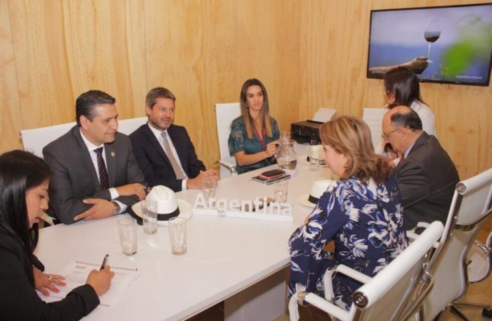 Iturem expuso el destino Iguazú en Colombia