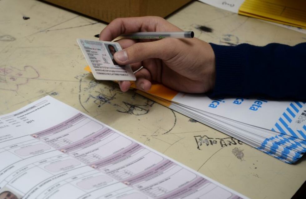 Rige hasta las 20:00 el transporte gratuito para electores jujeños