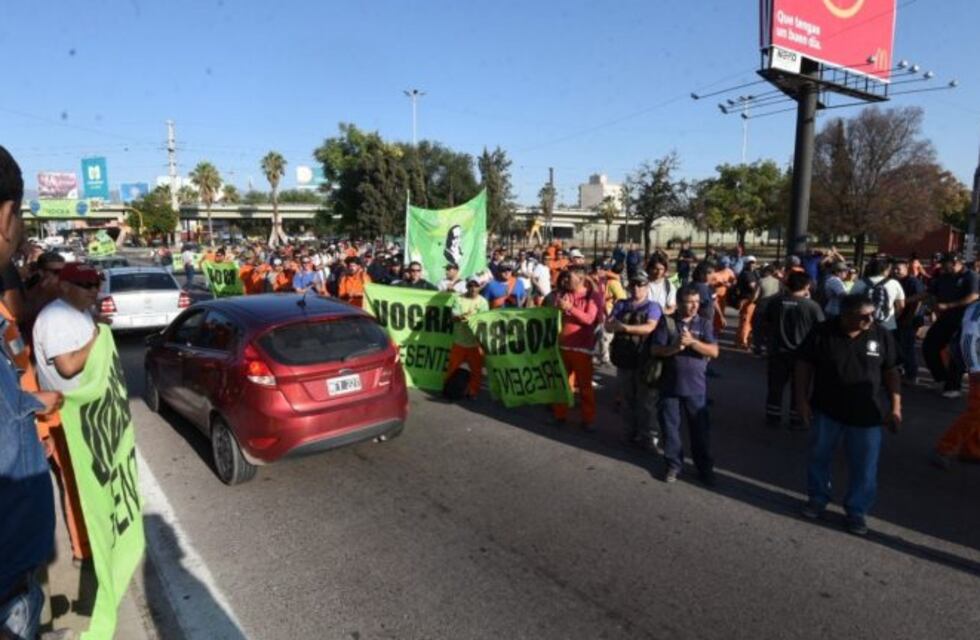 Una protesta provocó un caos en el tránsito en Mendoza