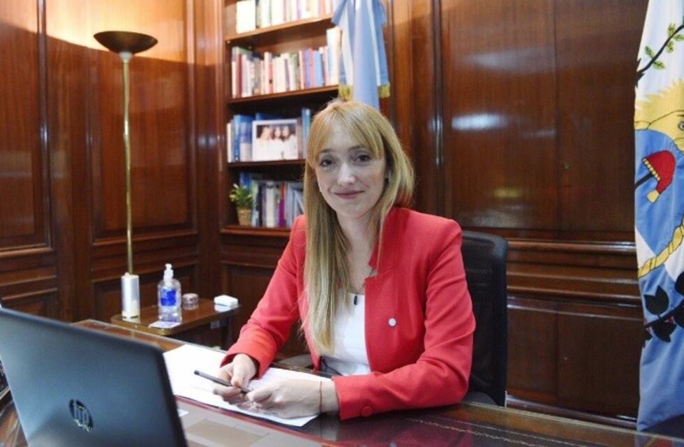 Congreso: Sagasti suma poder al ser elegida presidenta de una importante comisión bicameral