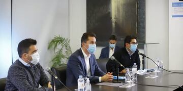 El vicegobernador Manuel Calvo y los ministros Facundo Torres y Diego Cardozo, anunciaron la creación de los corredores\u002E